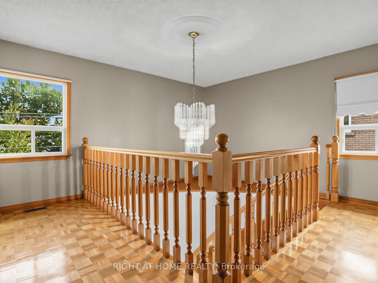 102 Judson Street • Toronto, ON photo 14