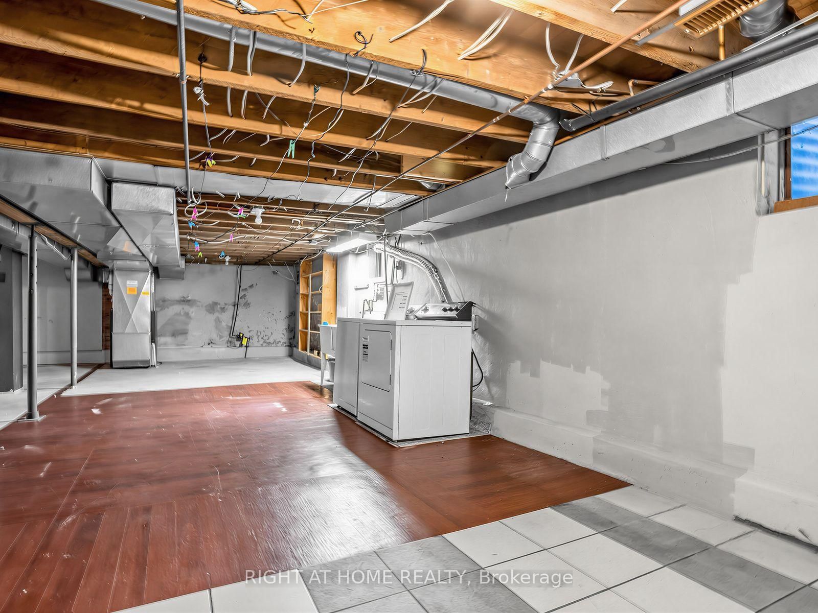 102 Judson Street • Toronto, ON photo 36