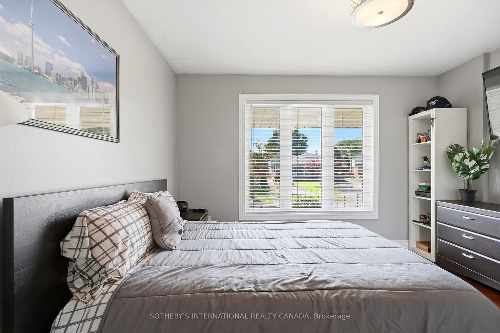 2429 Whaley Whaley Drive • Mississauga, ON photo 10