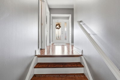 2429 Whaley Whaley Drive • Mississauga, ON photo 8