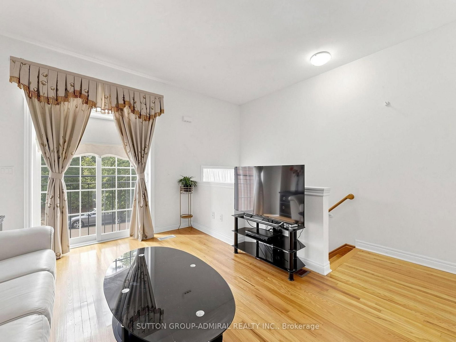 1723 Finch Avenue W • #5 • Toronto, ON photo 4