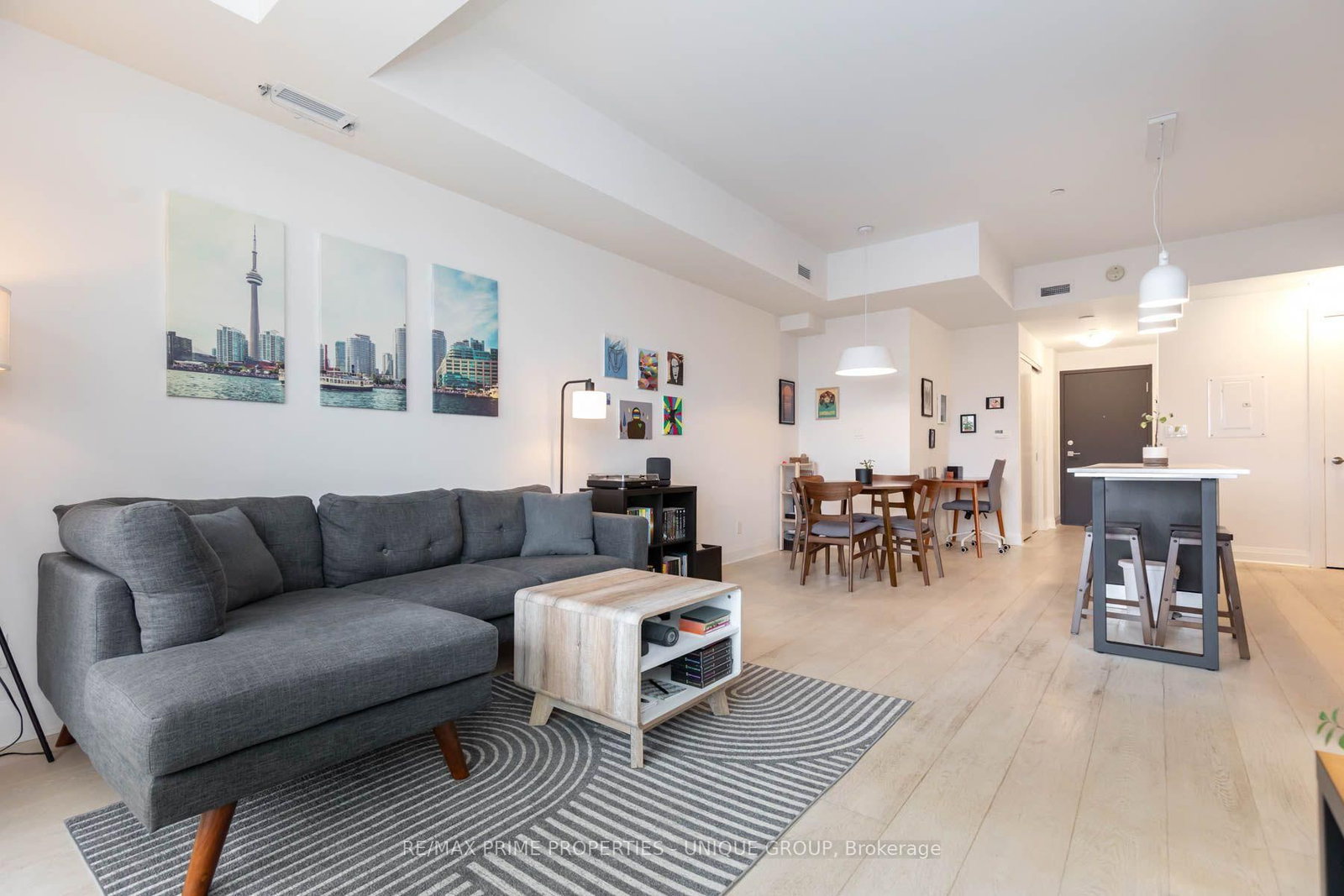 245 Perth Avenue • #304 • Toronto, ON photo 5