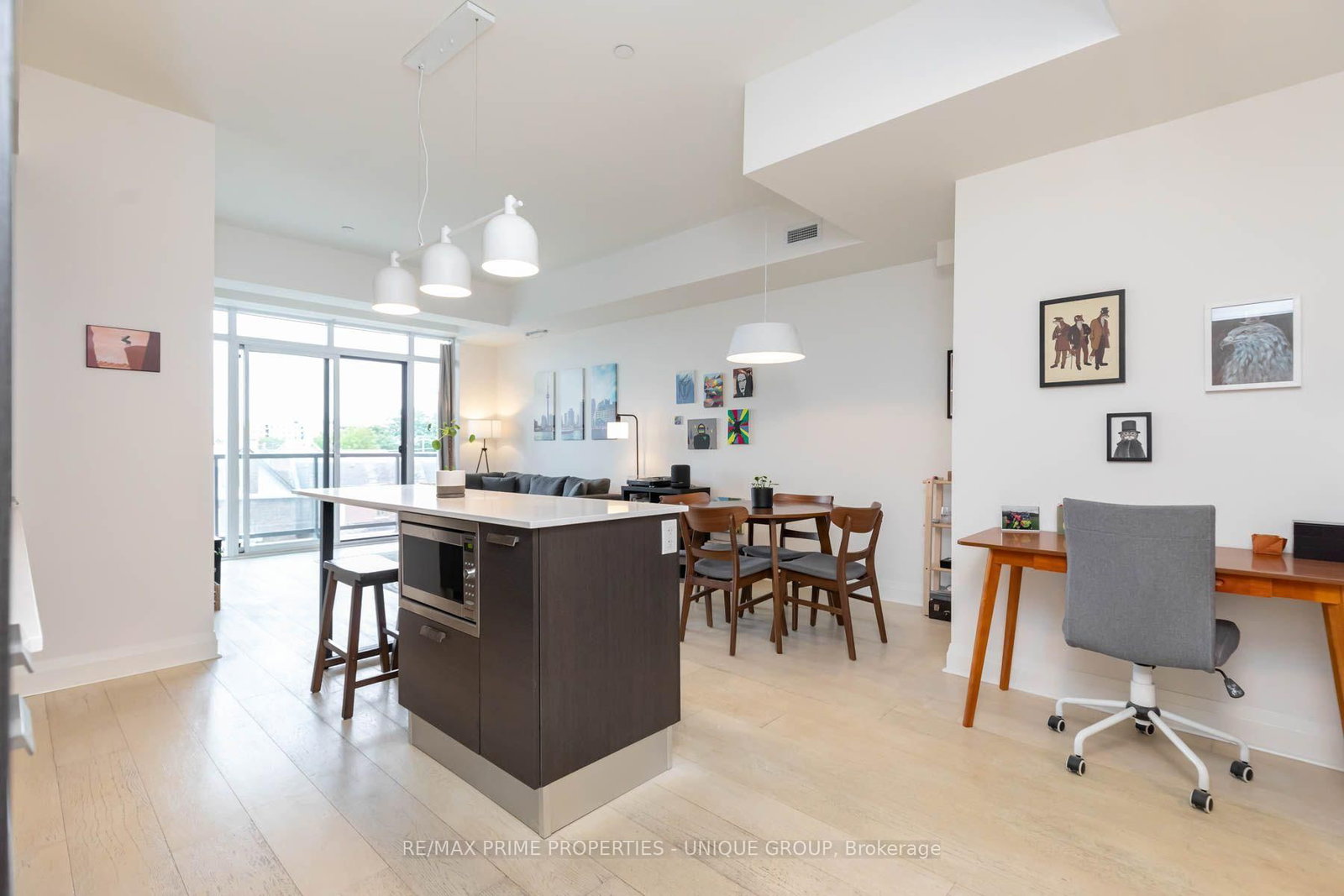 245 Perth Avenue • #304 • Toronto, ON photo 9