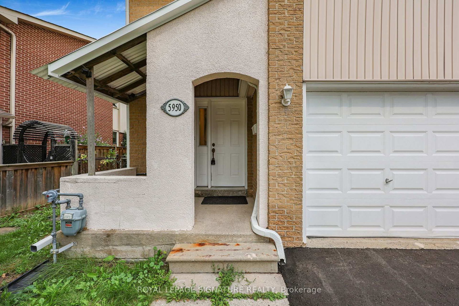 5950 Chidham Crescent • Mississauga, ON photo 5