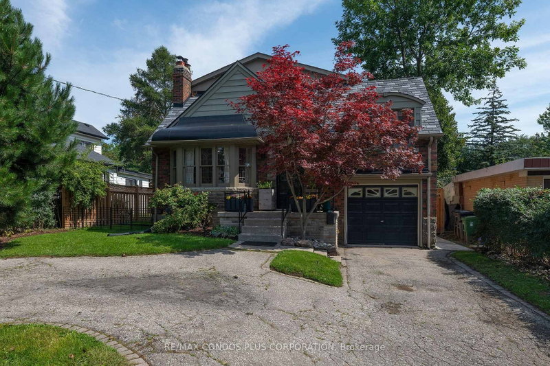 11 Elton Crescent