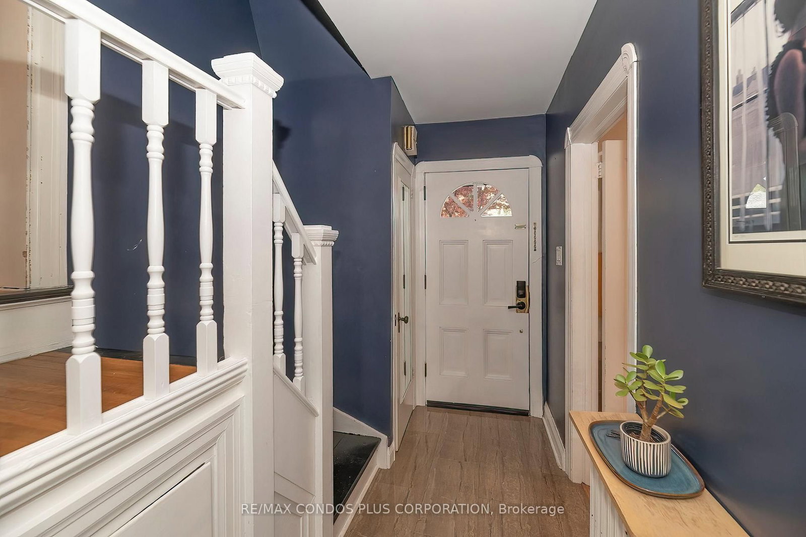 11 Elton Crescent • Toronto, ON photo 3