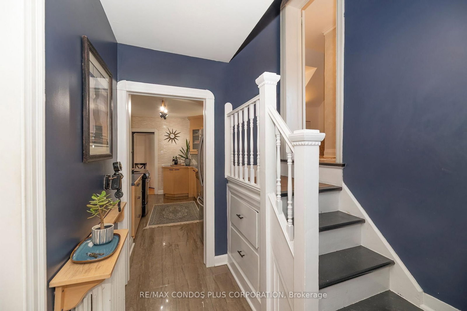 11 Elton Crescent • Toronto, ON photo 4