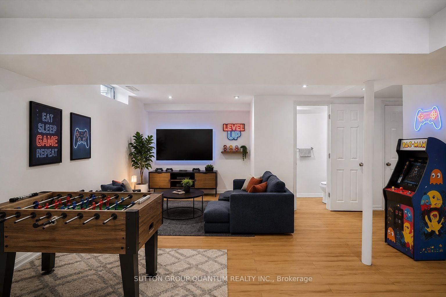 1023 Runnymead Crescent • Oakville, ON photo 31