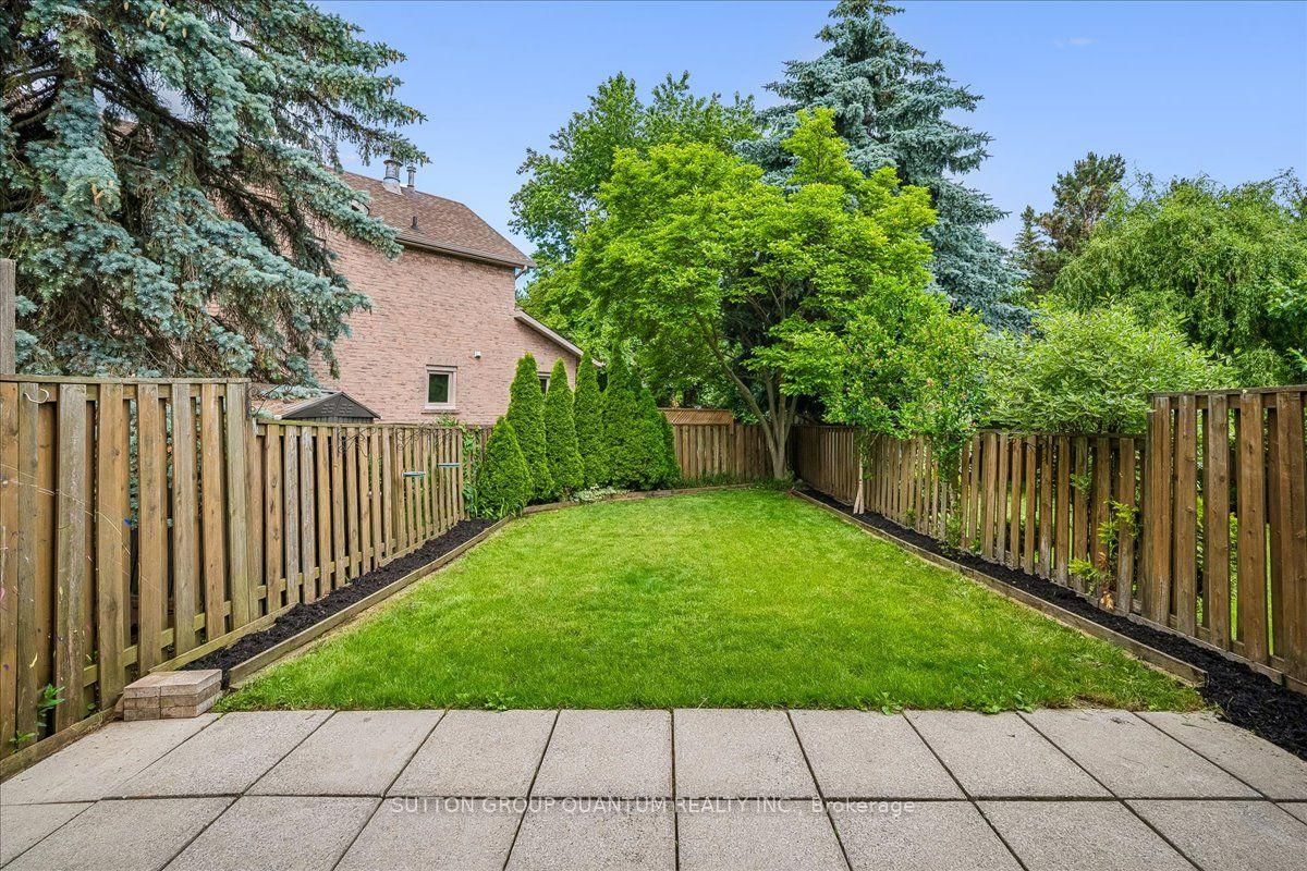 1023 Runnymead Crescent • Oakville, ON photo 35