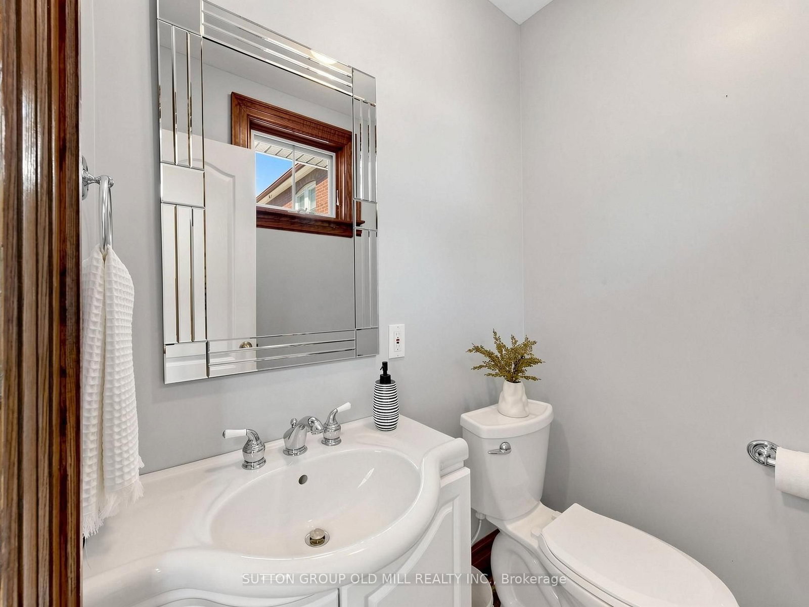 67 Old Mill Drive • Toronto, ON photo 20