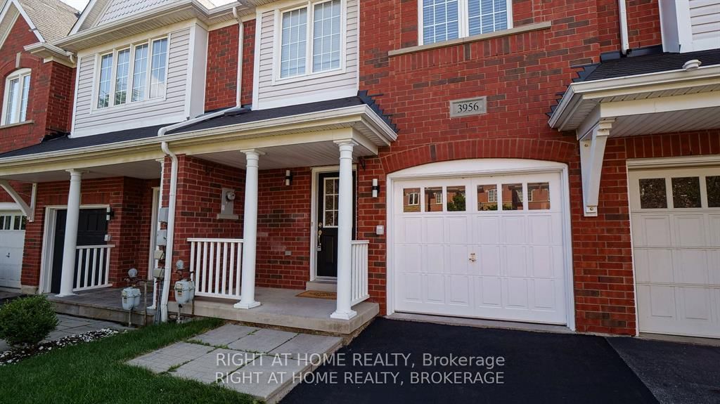 3956 Stardust Drive • Mississauga, ON photo 3
