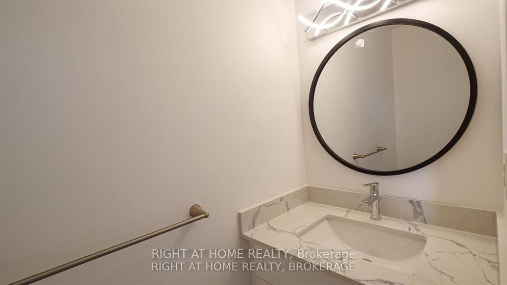 3956 Stardust Drive • Mississauga, ON photo 8