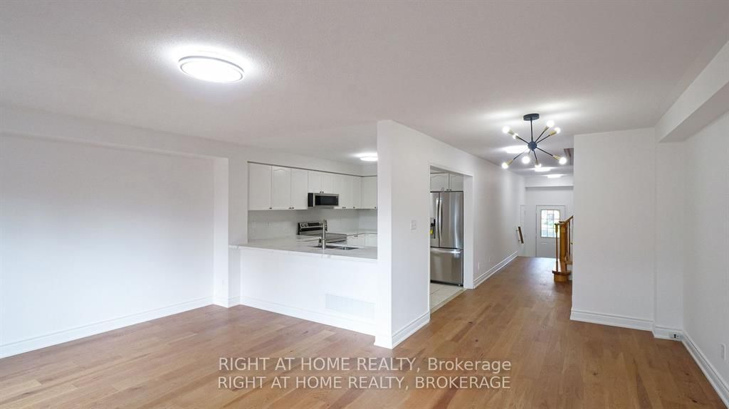 3956 Stardust Drive • Mississauga, ON photo 9