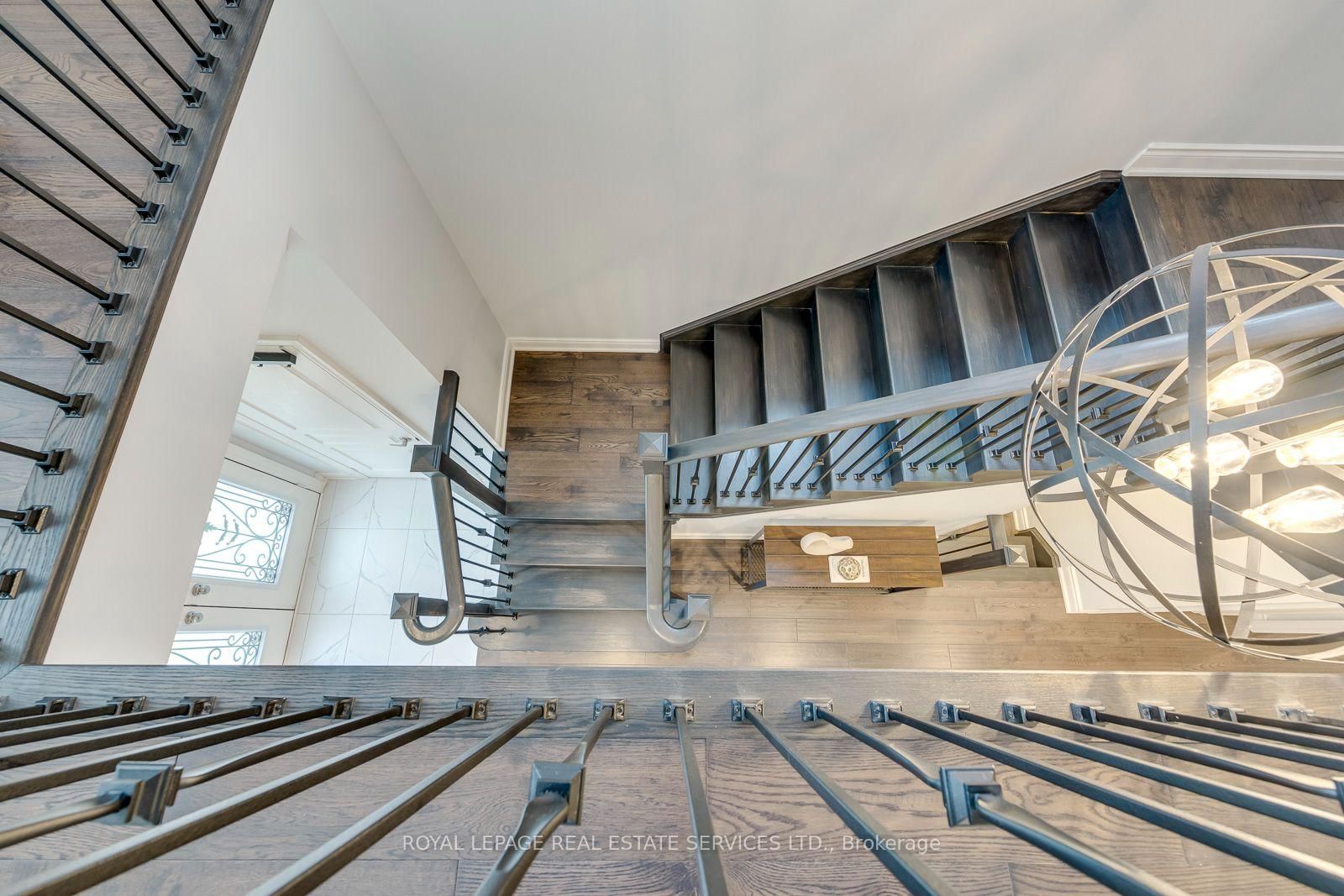 3087 Streamwood Pass • Oakville, ON photo 22