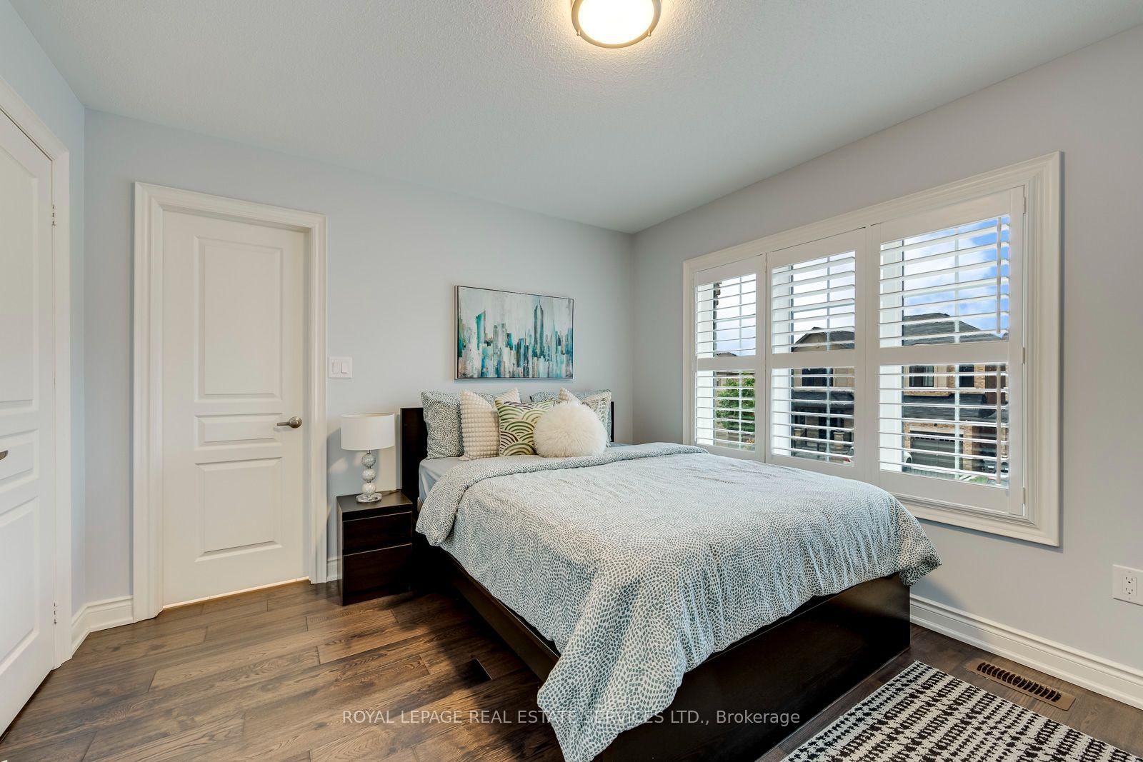3087 Streamwood Pass • Oakville, ON photo 27