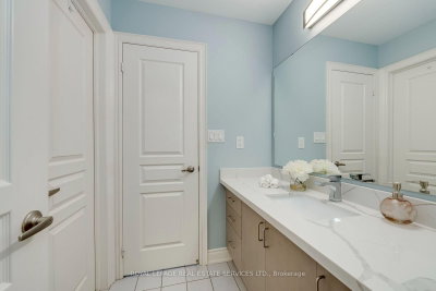 3087 Streamwood Oakville,ON L6H 0S8 — Photo 32