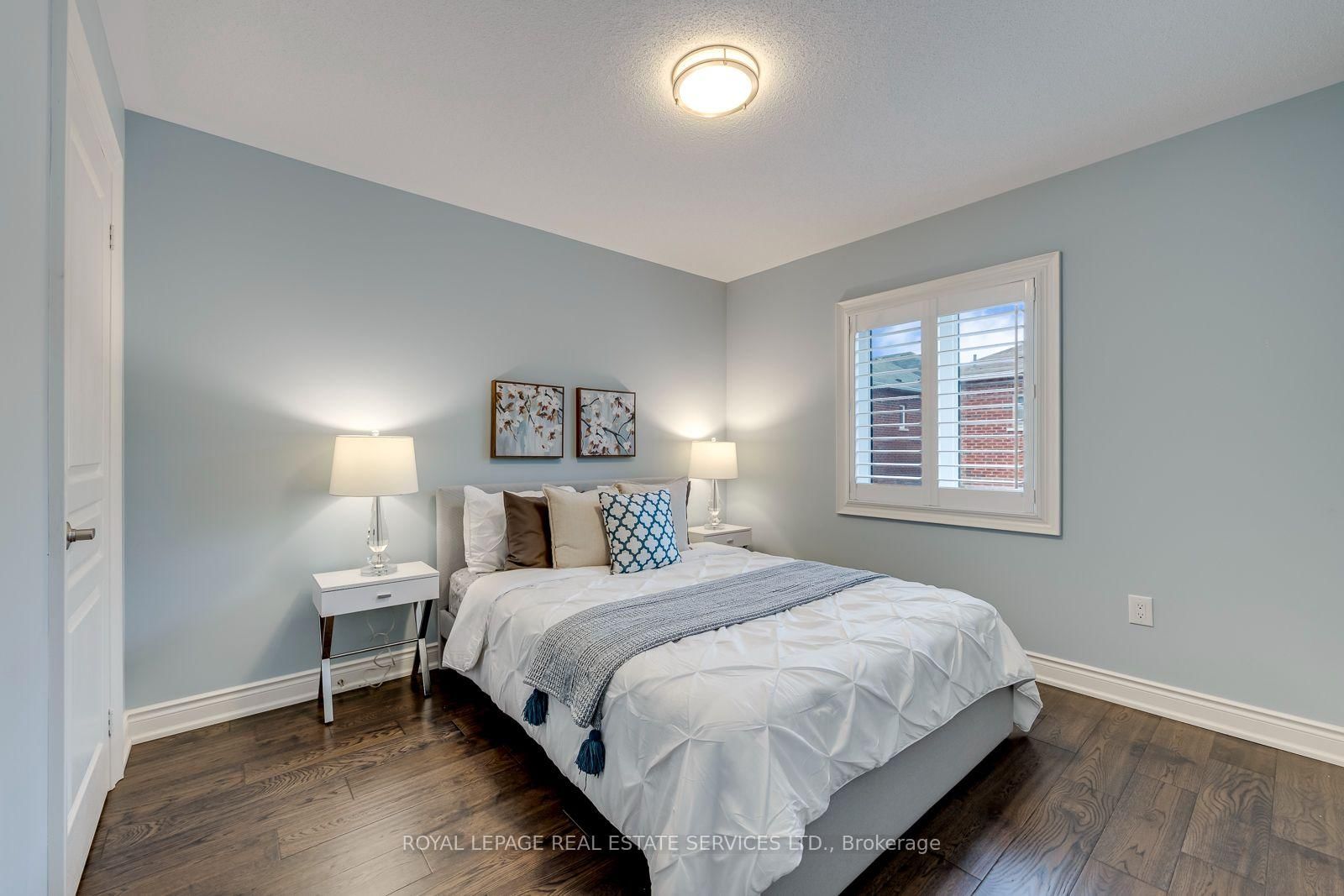 3087 Streamwood Pass • Oakville, ON photo 34