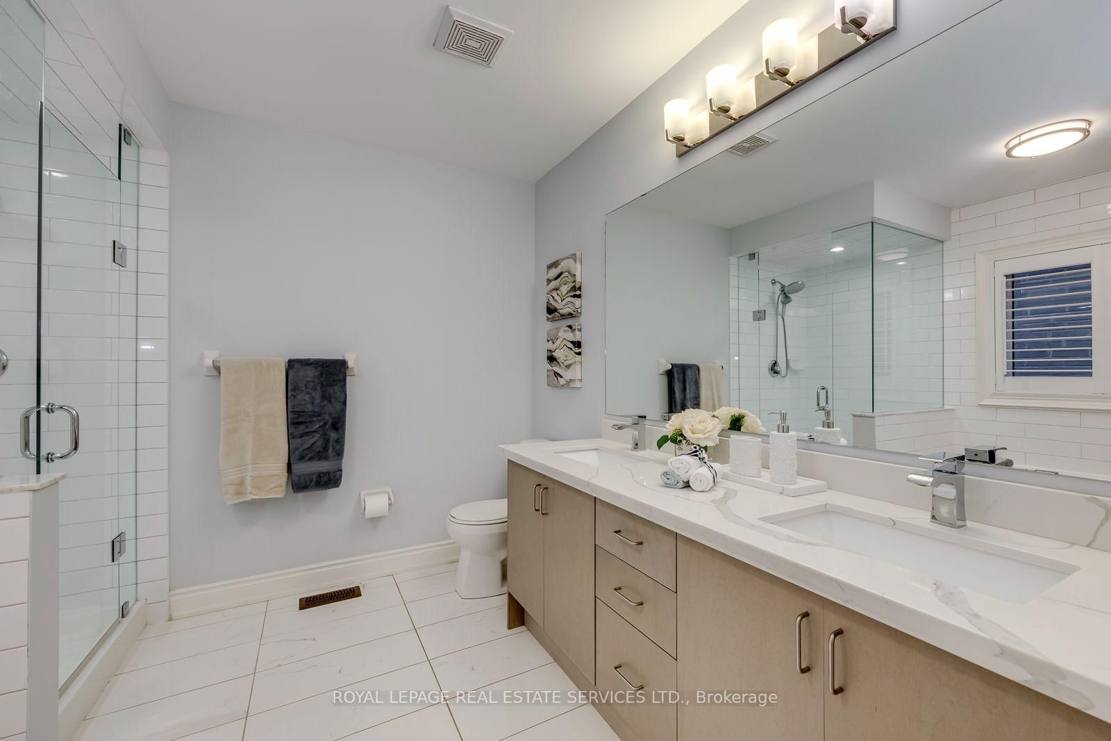 3087 Streamwood Pass • Oakville, ON photo 38