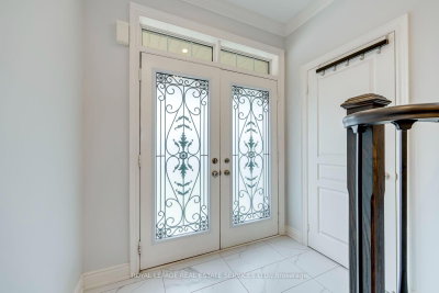 3087 Streamwood Pass • Oakville, ON photo 4
