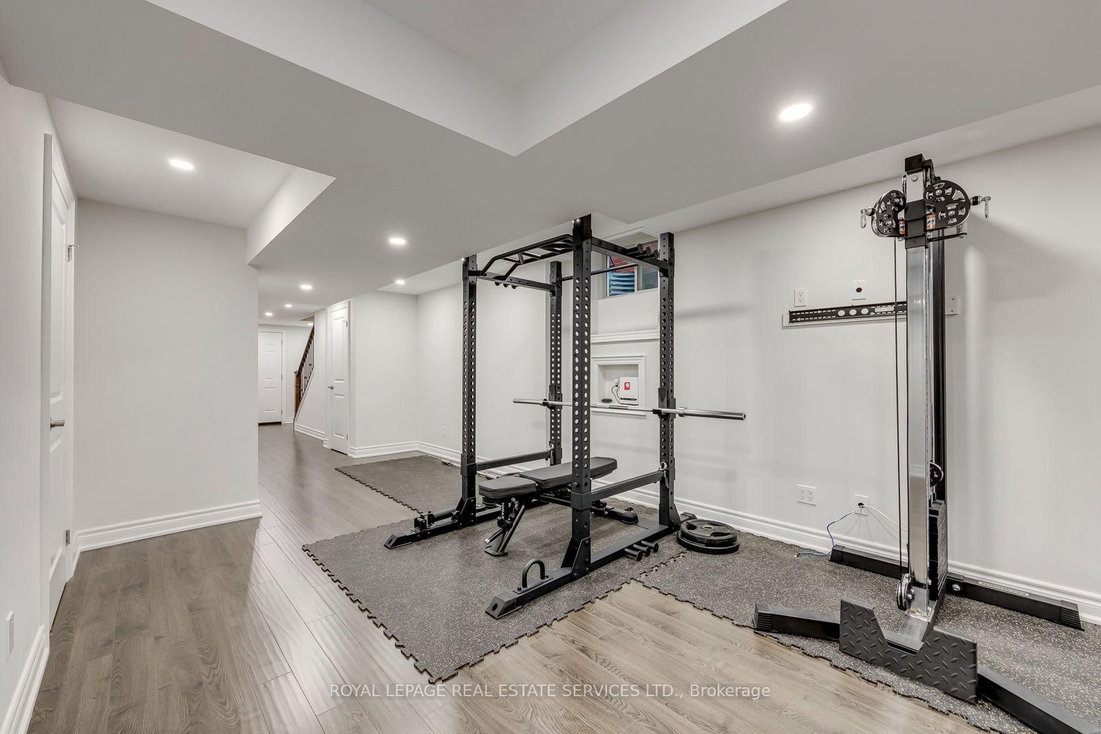 3087 Streamwood Pass • Oakville, ON photo 43
