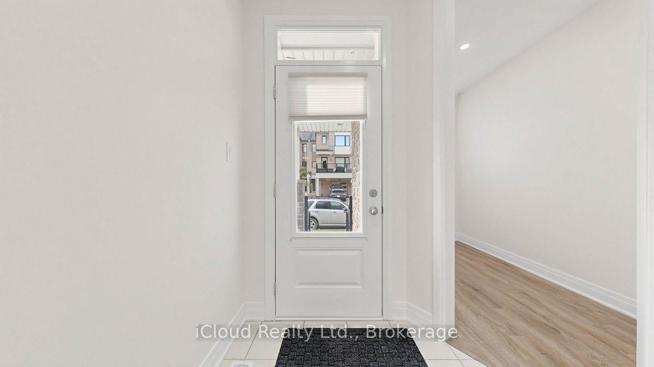 563 Bellflower Court • Milton, ON photo 4
