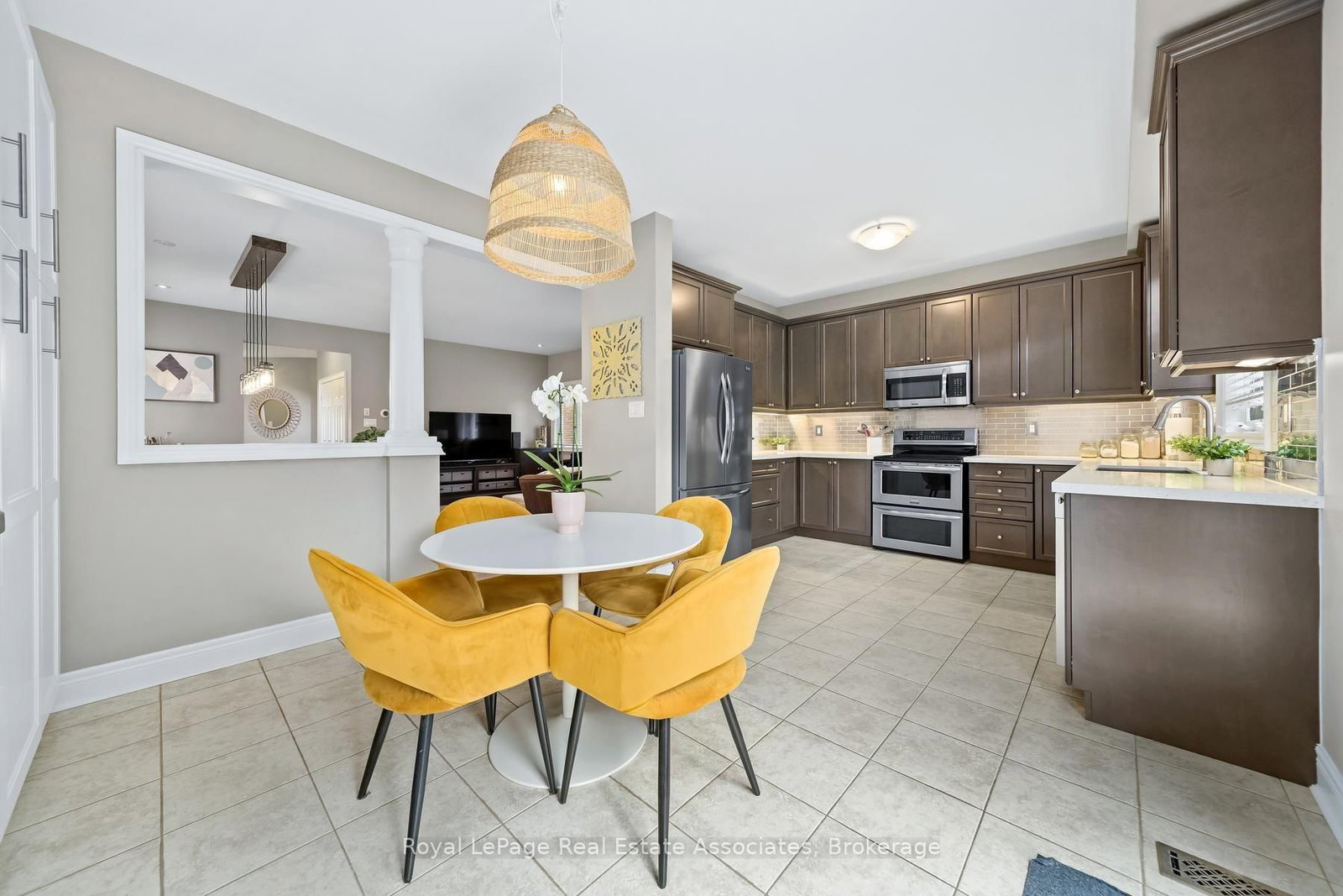 8 Duffel Crescent • Halton Hills, ON photo 11