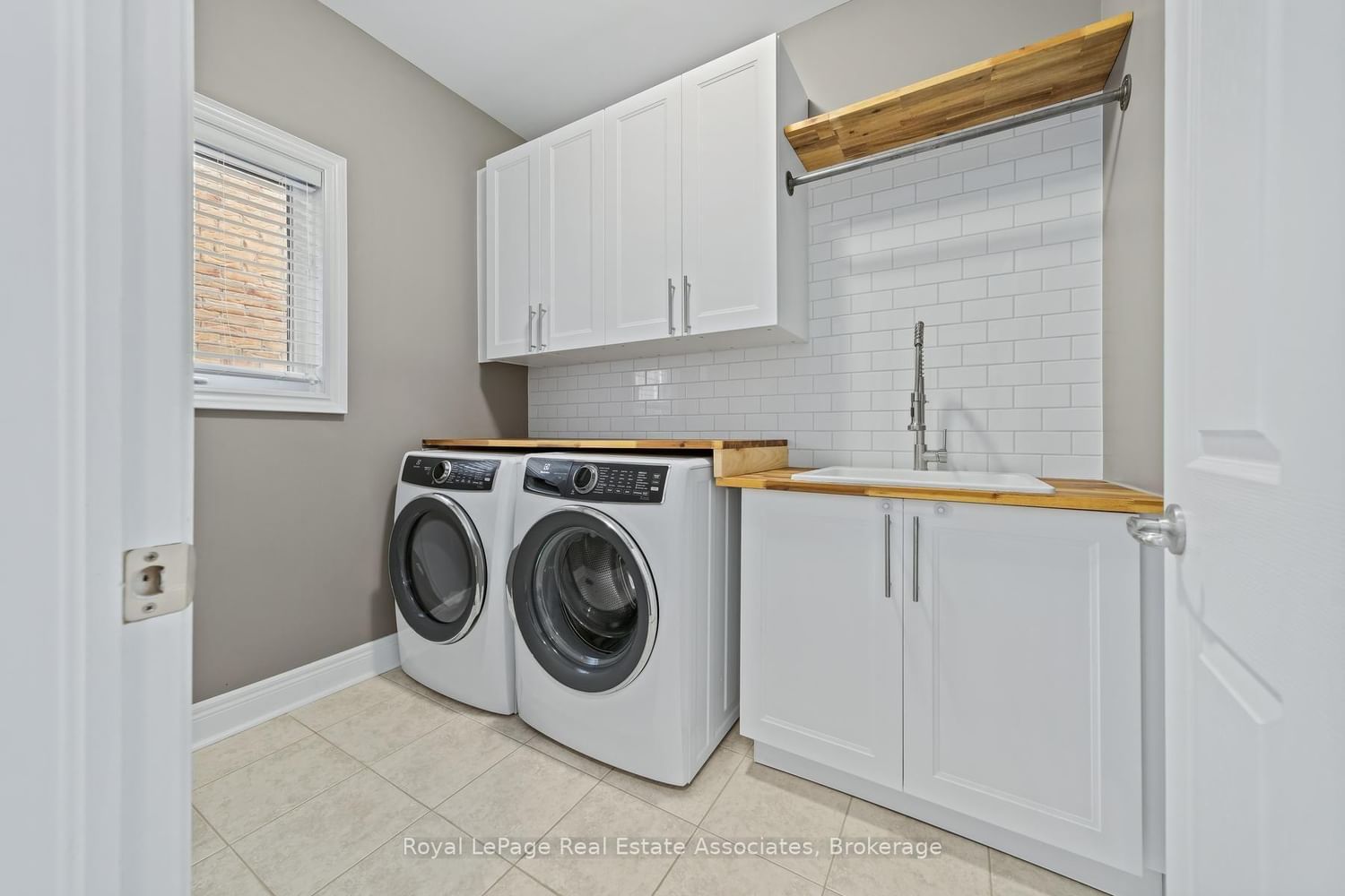 8 Duffel Crescent • Halton Hills, ON photo 15