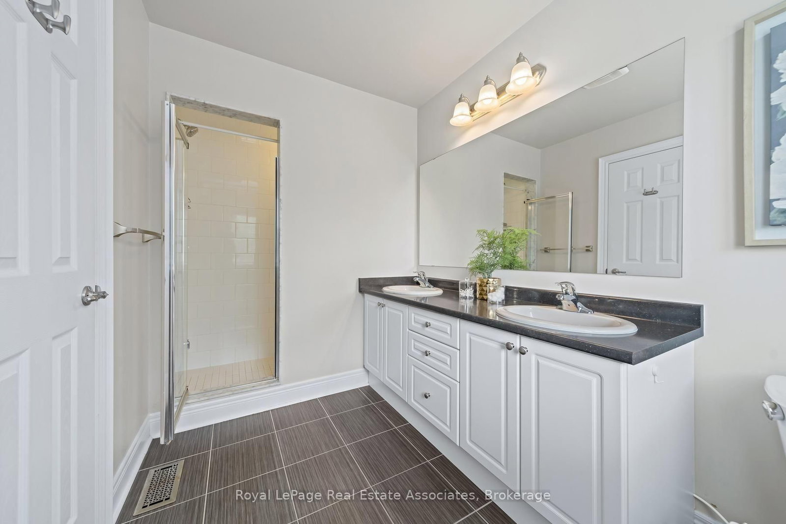 8 Duffel Crescent • Halton Hills, ON photo 21