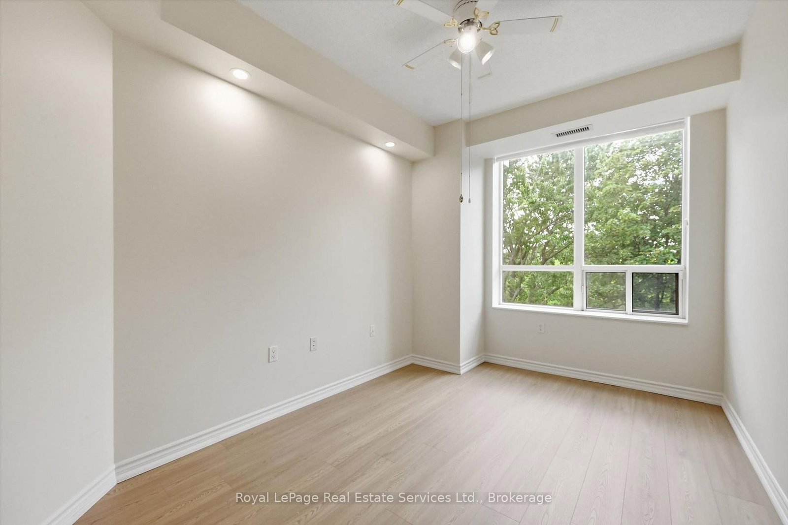 100 Burloak Drive • #1510 • Burlington, ON photo 18