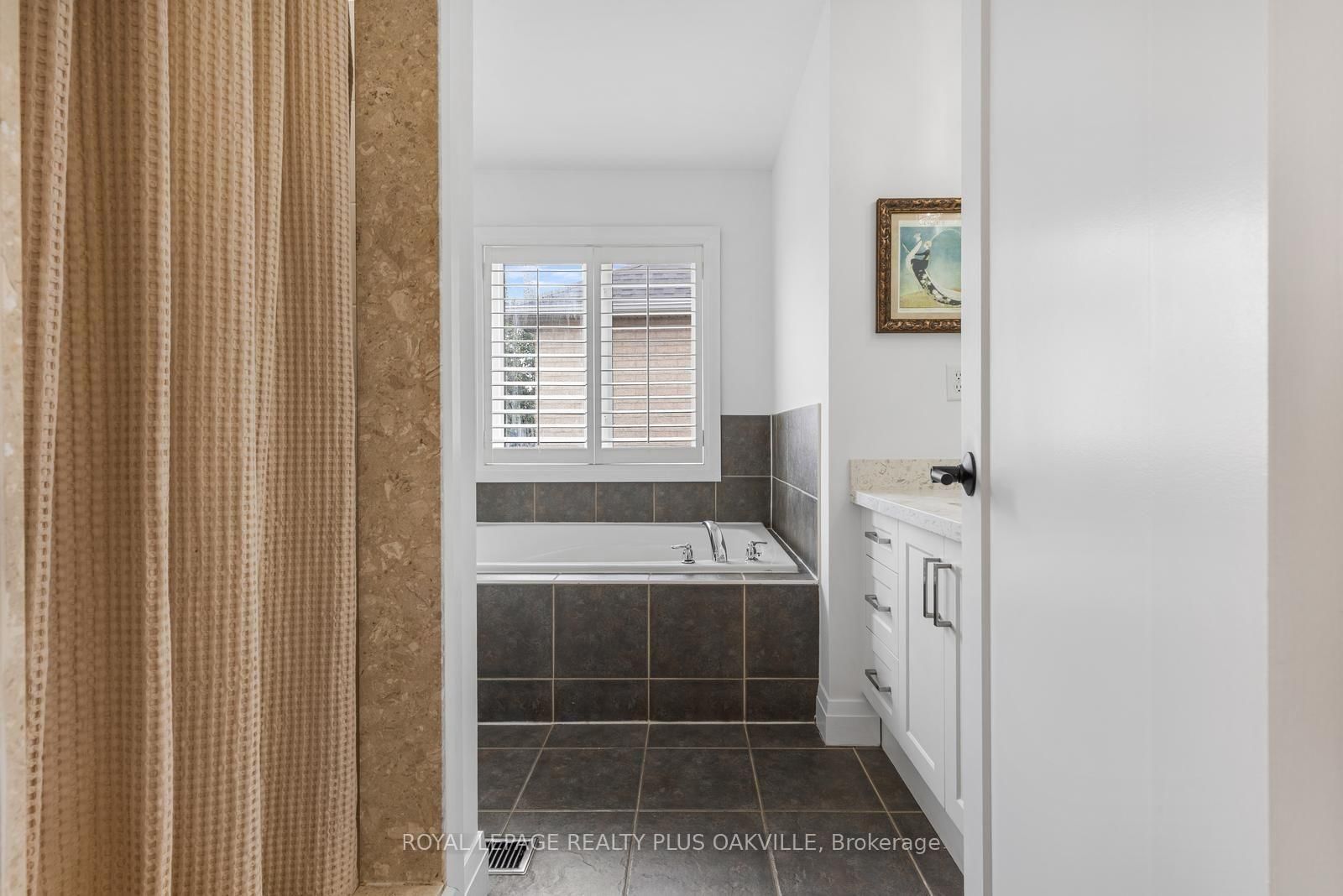 3119 Hedges Drive • Burlington, ON photo 21