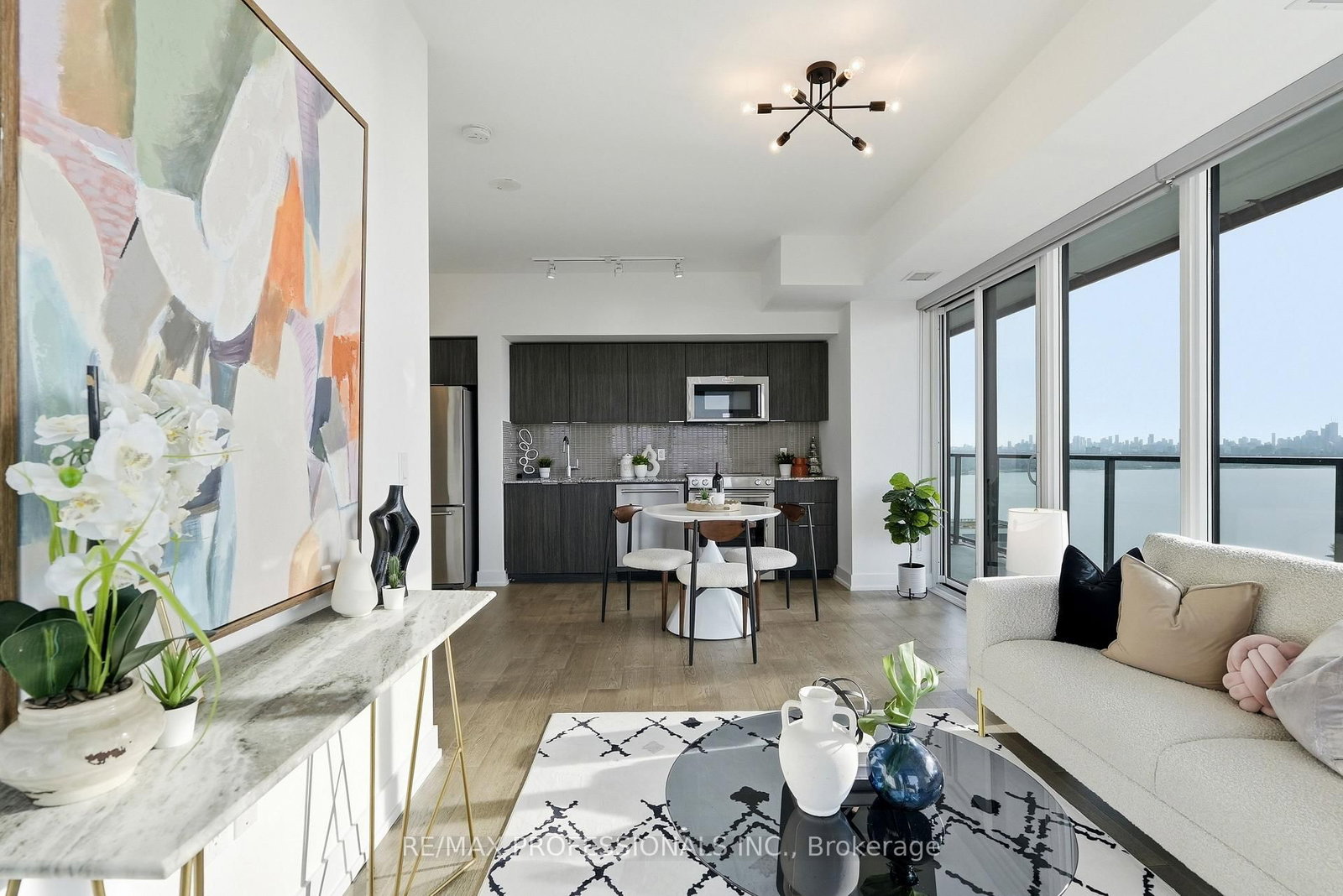 30 Shore Breeze Drive • #2418 • Toronto, ON photo 23