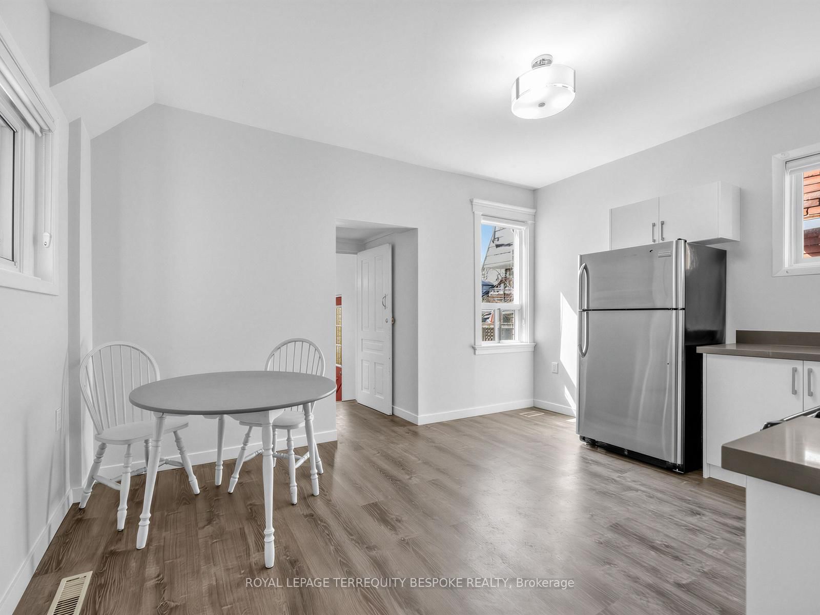 61 Chelsea Avenue • Toronto, ON photo 25