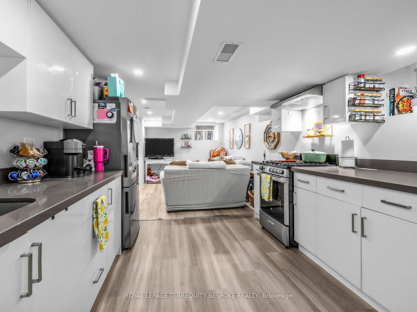61 Chelsea Avenue • Toronto, ON photo 34