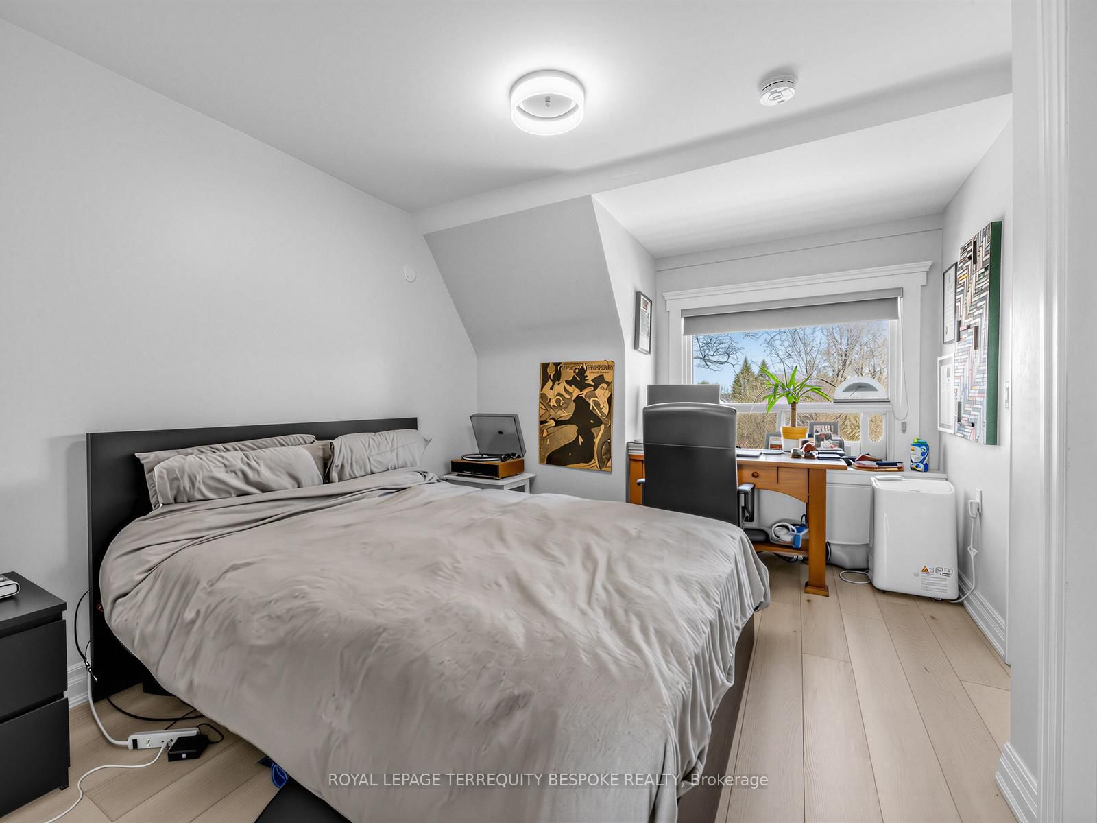 61 Chelsea Avenue • Toronto, ON photo 4