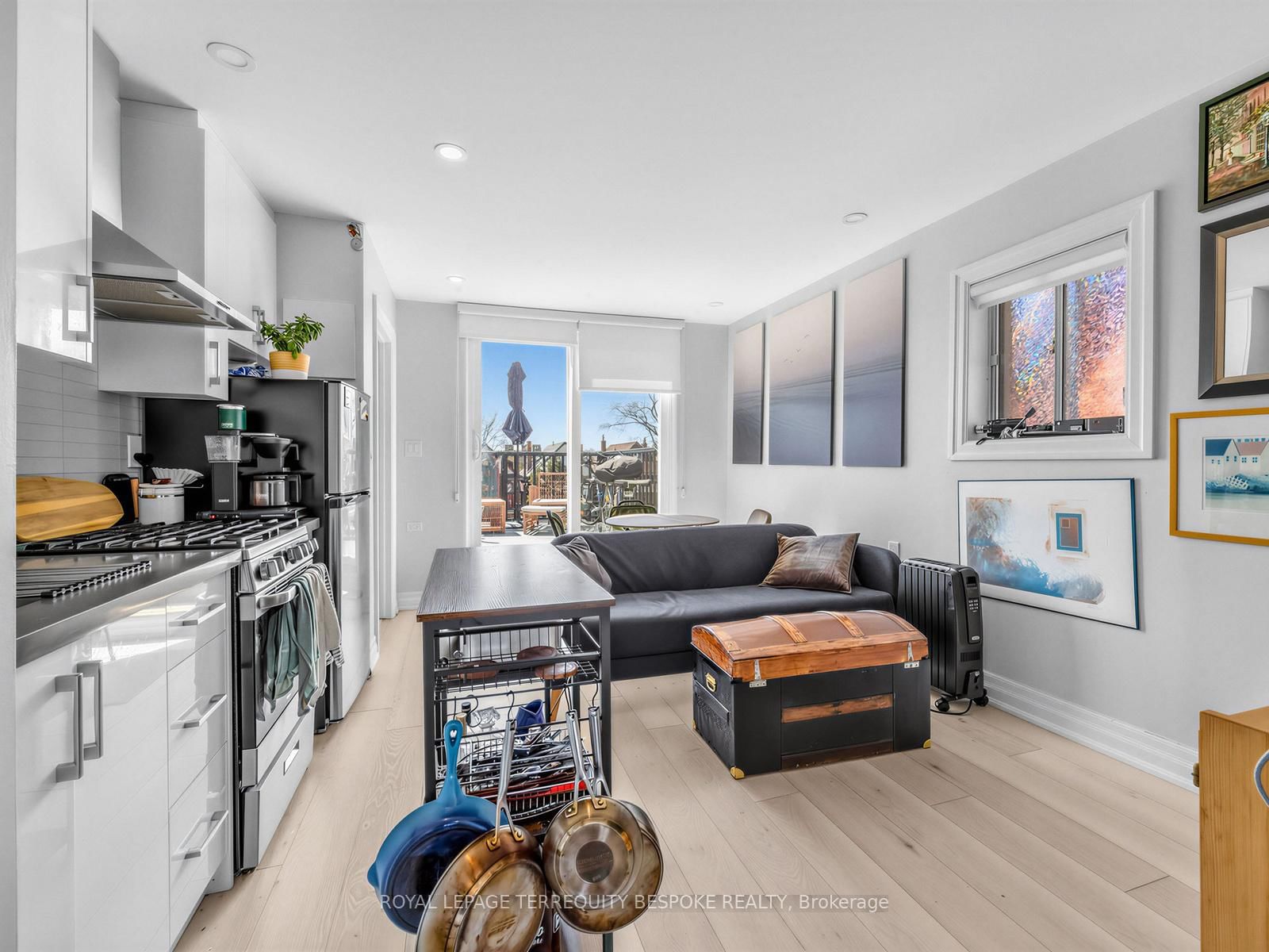 61 Chelsea Avenue • Toronto, ON photo 6