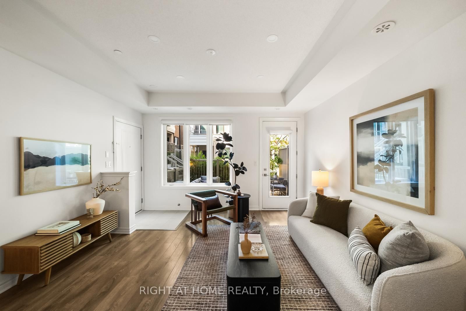 85 Eastwood Park Gardens • #17 • Toronto, ON photo 11