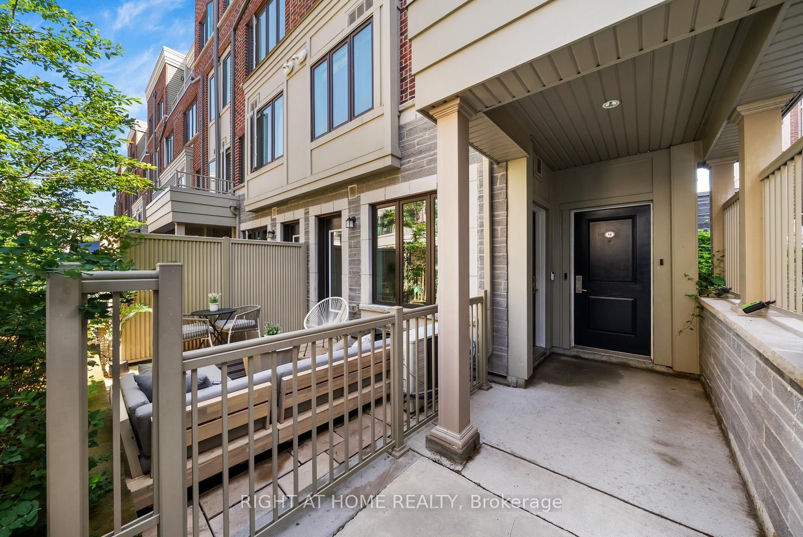 85 Eastwood Park Gardens • #17 • Toronto, ON photo 35