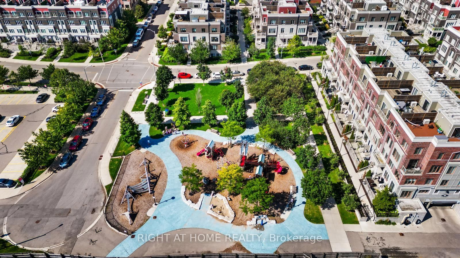 85 Eastwood Park Gardens • #17 • Toronto, ON photo 38