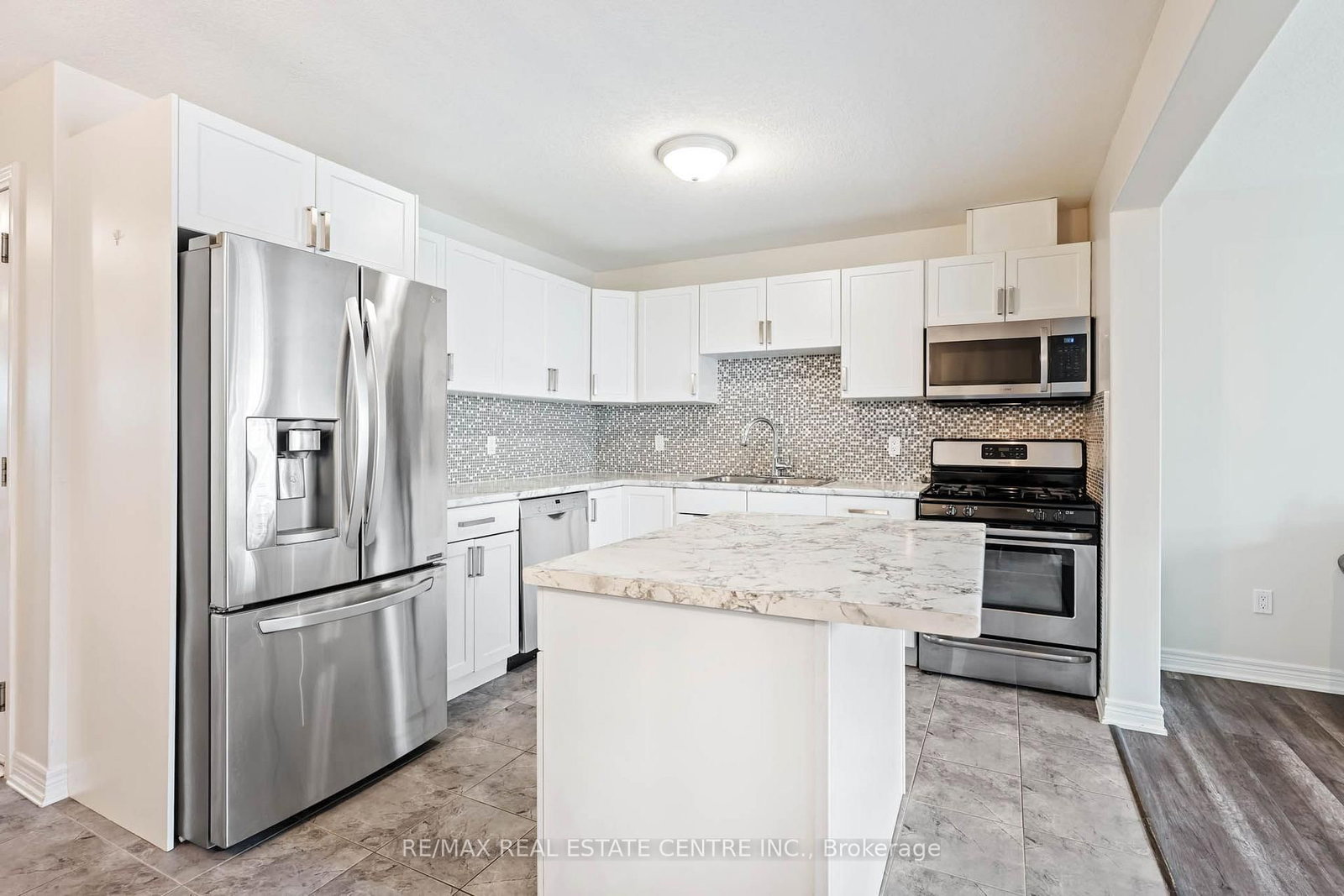 19 Laverty Crescent • Orangeville, ON photo 8