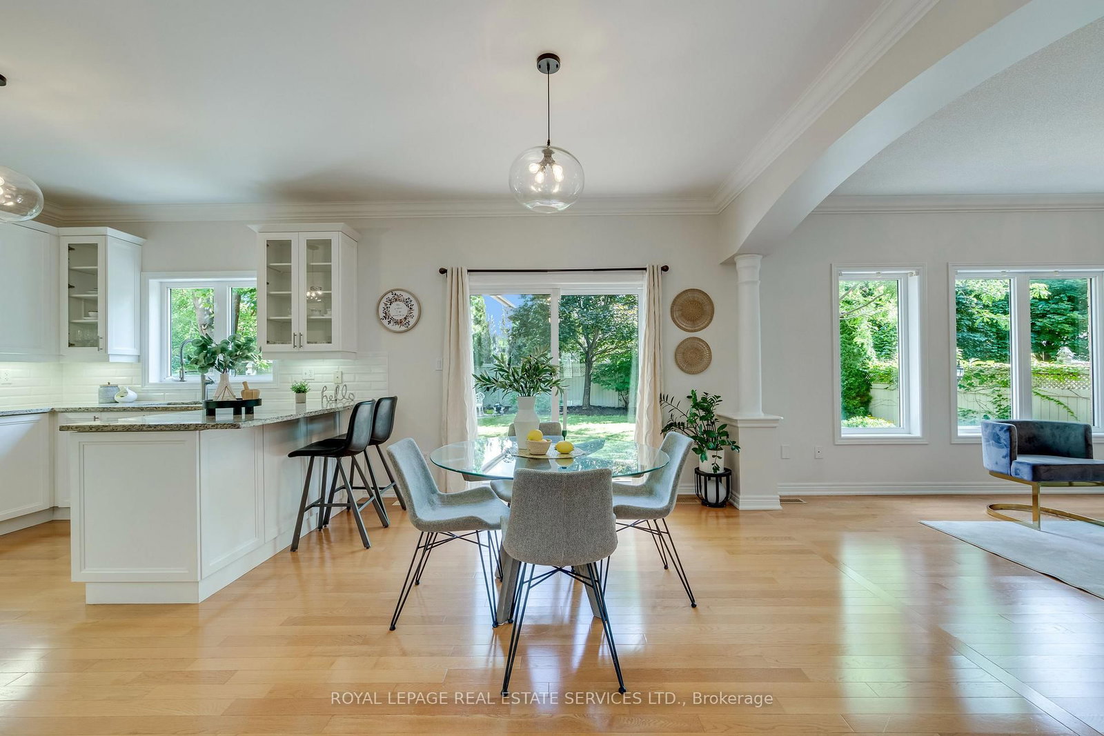 2346 Salcome Drive • Oakville, ON photo 13