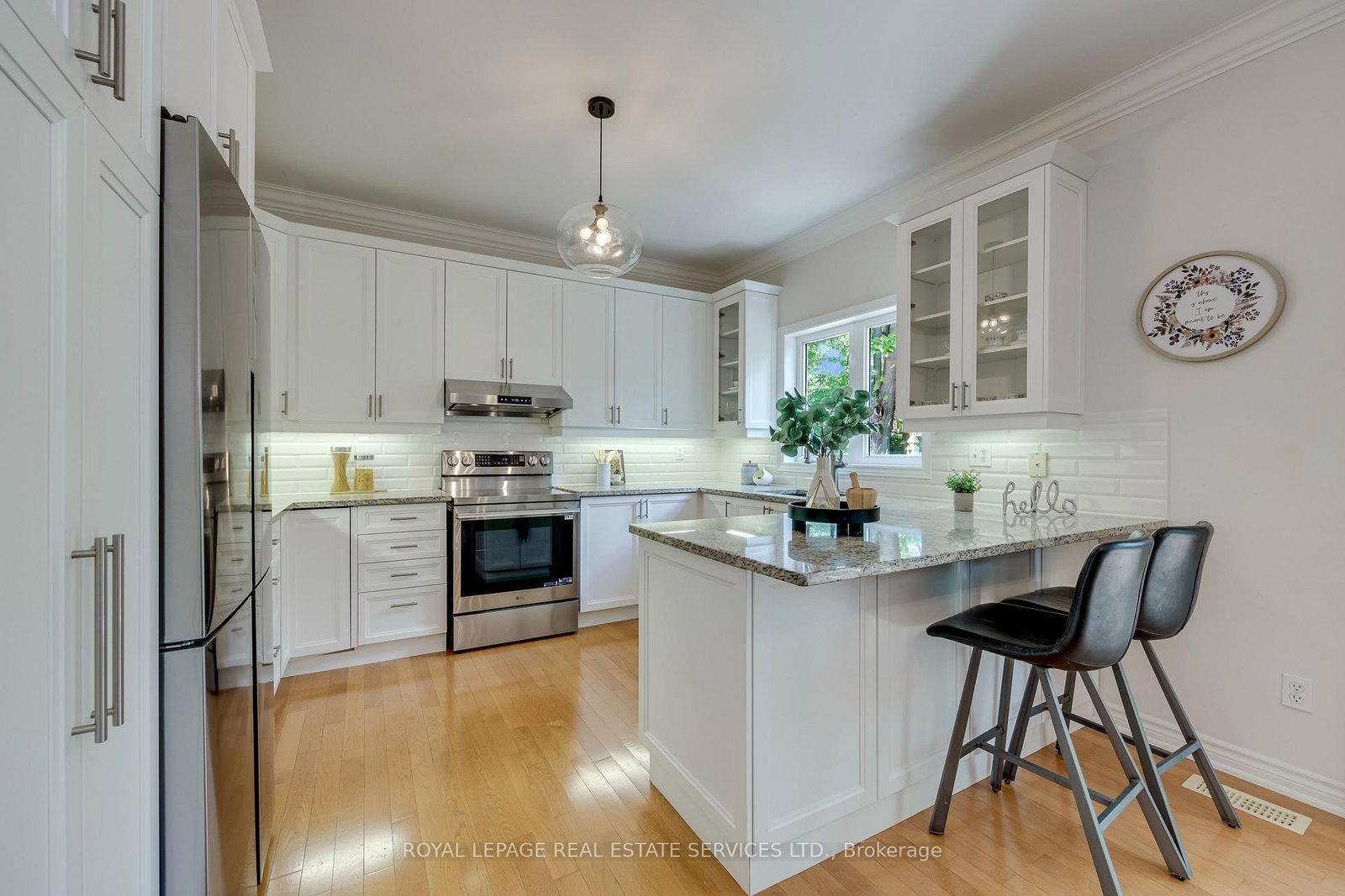 2346 Salcome Drive • Oakville, ON photo 15