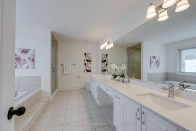 2346 Salcome Oakville,ON L6H 7N3 — Photo 24