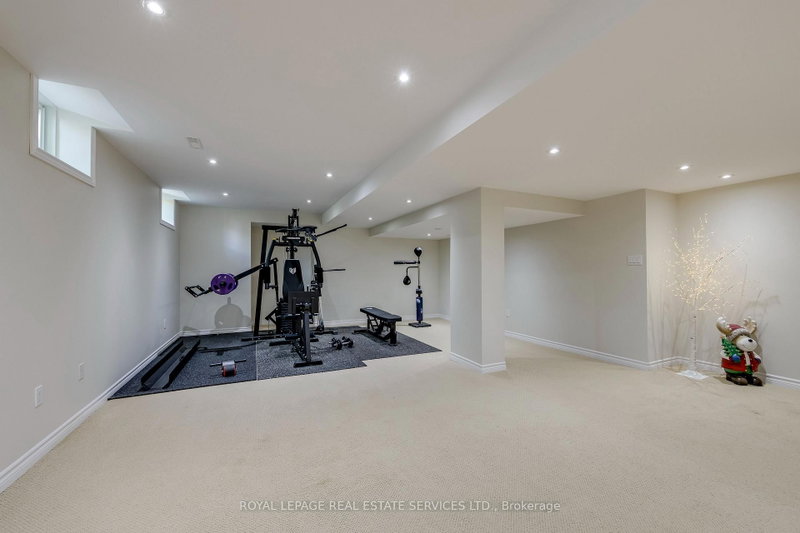 2346 Salcome Oakville,ON L6H 7N3 — Photo 33