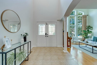 2346 Salcome Drive • Oakville, ON photo 4