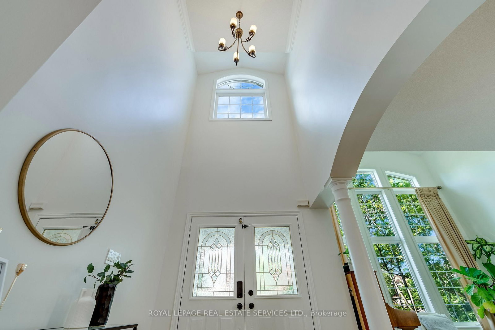 2346 Salcome Drive • Oakville, ON photo 5