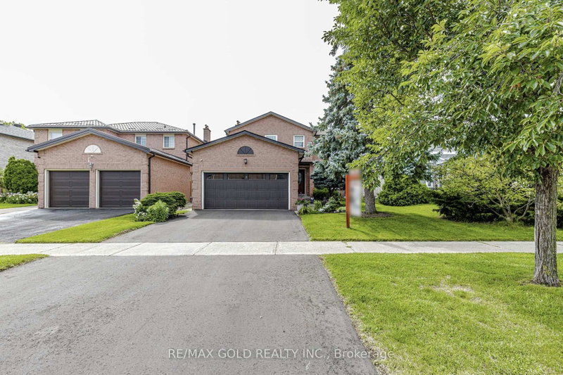 51 HAVELOCK Drive E