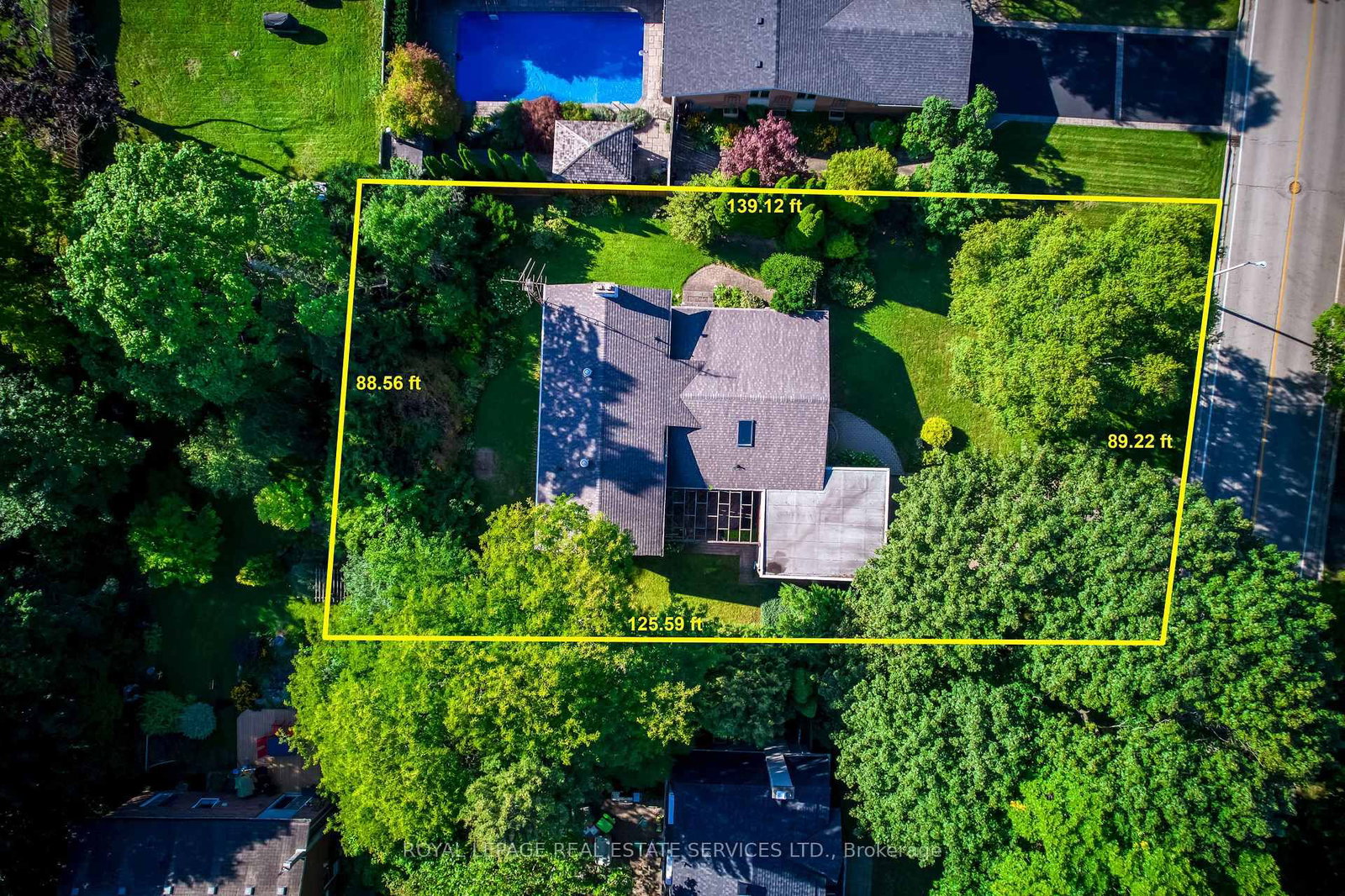 130 Solingate Drive • Oakville, ON photo 1