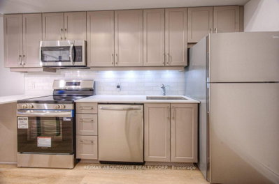3078 Sixth Line • #321 • Oakville, ON photo 6
