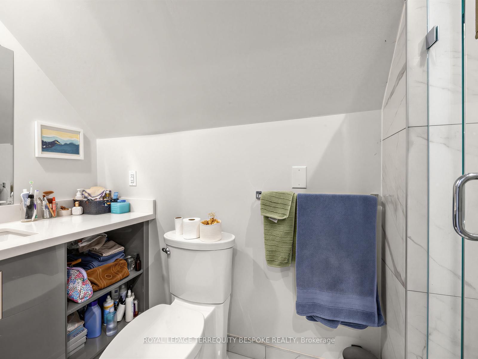 505 Parkside Drive • Toronto, ON photo 16