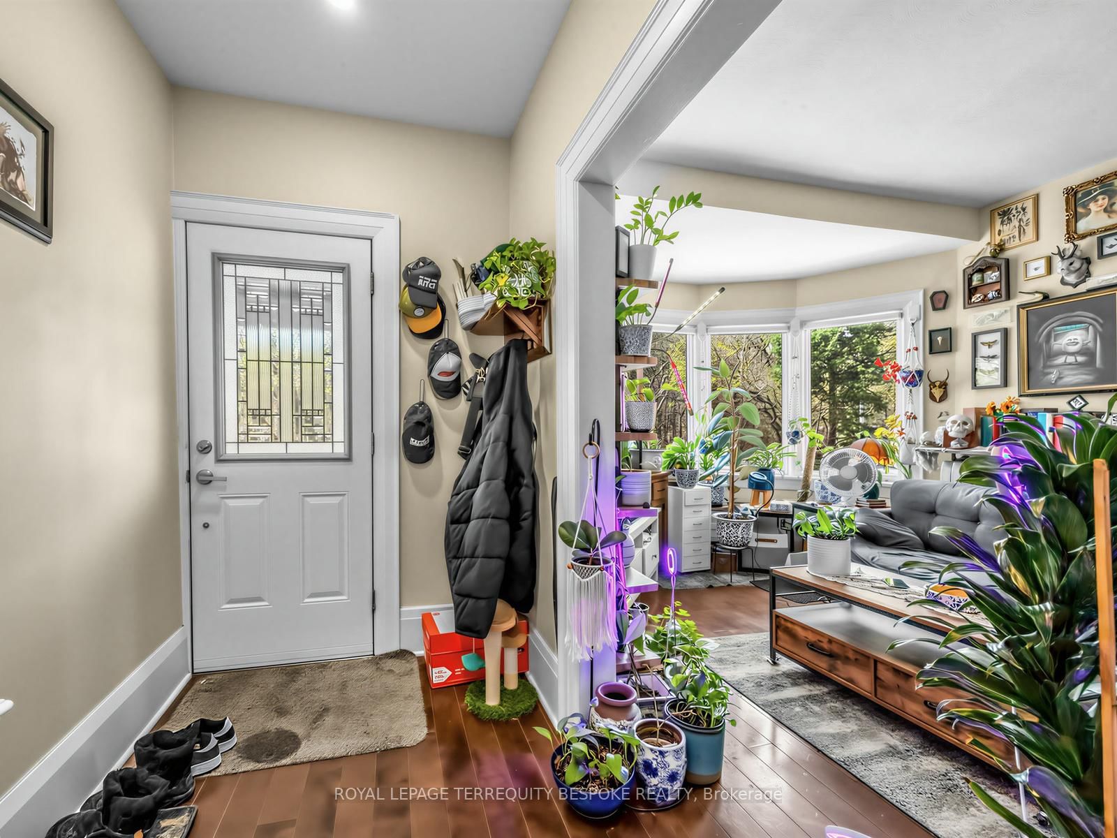 505 Parkside Drive • Toronto, ON photo 21